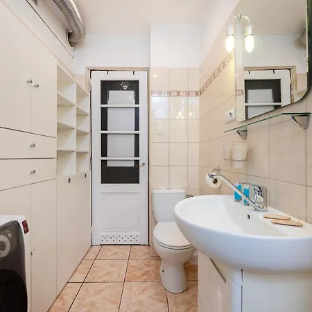 Appartamento Spacious By Bookinghost