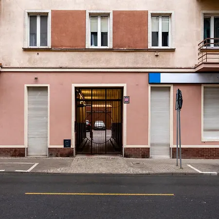 Spacious By Bookinghost Appartamento